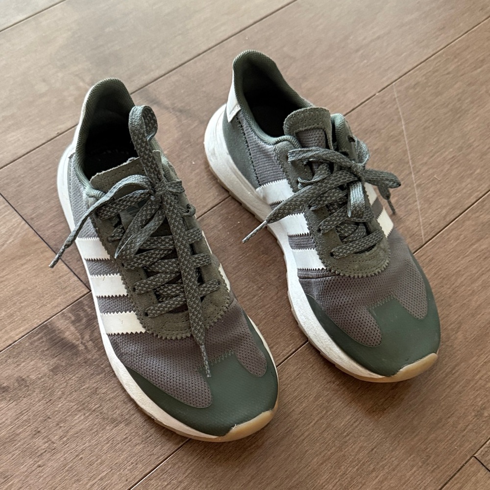 Adidas Men's Green and White Sneakers